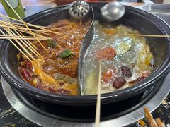 -灌县老妈砂锅串串香(万科红生活广场店)