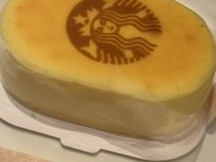 -星巴克臻选(呼和浩特维多利摩尔城店)