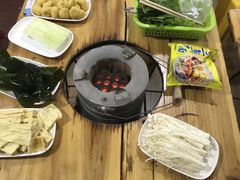 -芳村榕树头叹佬鸡煲(体育西店)
