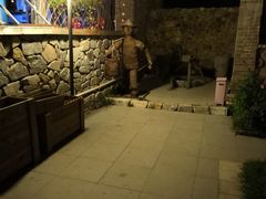 -百里峡七彩艺术小镇