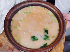 龙虾泡饭-香港百合居(LCM置汇旭辉广场店)