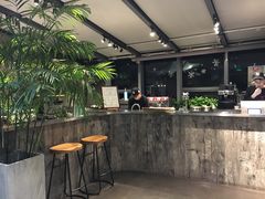 -HIGH FIVE哈福手工汉堡(桂林路店)