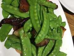 荷兰豆炒腊味-潮中人·潮州菜(益乐路店)