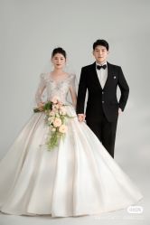 -雪中彩影婚纱摄影·微光艺术中心