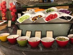 自助调料区-西安高新希尔顿酒店·咖啡露台西餐厅