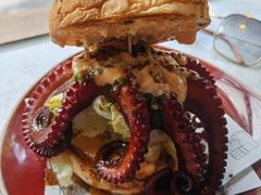 -常熟路(地铁站)