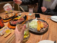 -玛格萝妮(汇智国际商业中心店)