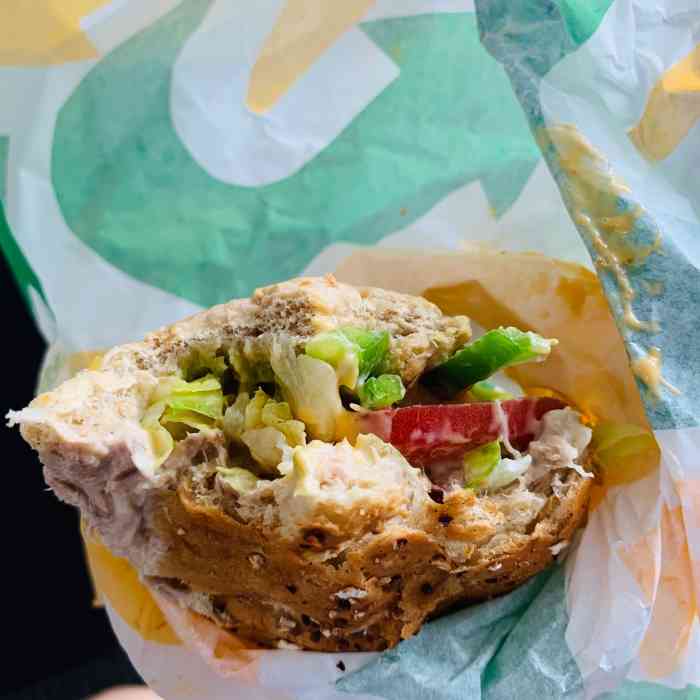 赛百味subway(sk大厦店)-"点了火鸡胸沙拉,店员没有给放洋葱,黑橄榄.