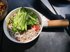 云里秘制凉米线-云里小坐·小院里·团建·宴请·下午茶(三圣乡店)