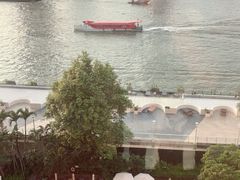 -曼谷湄南河畔华美达广场酒店