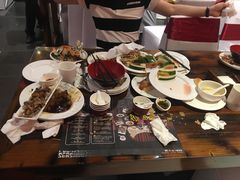 -四海一家自助餐(益田假日广场店)