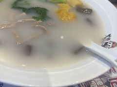 -大脸鸭记鸭血粉丝·小锅米线(水游城店)