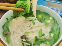 -什家婆乌鸡米线(阳光街店)