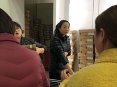 -UGG(燕莎奥特莱斯购物中心店)