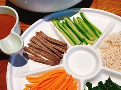 -云海肴·汽锅鸡·云南菜(天山百盛优客店)