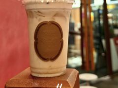 -茶理宜世(乐峰广场·尝乐集店)