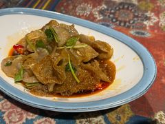 -乡村馕坑肉·烧烤·新疆菜·本地人更爱吃(阿勒泰首店)