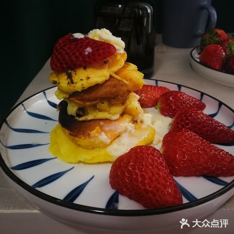 因为要快递，所以刚到的草莓有点酸