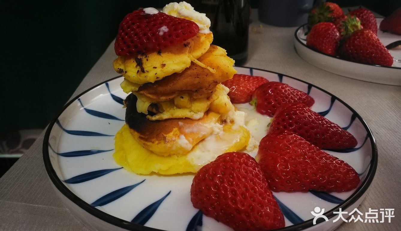 因为要快递，所以刚到的草莓有点酸