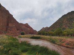 -波浪谷