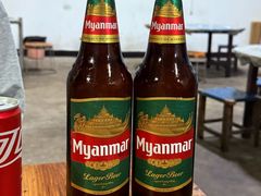 -乔岩保应烧烤店