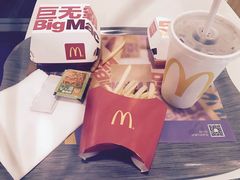 -麦当劳(中山大道中店)