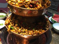 招牌双层蛙锅-沪小二炭火蛙锅(淮海中路美食不夜城店)