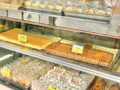 面包甜点陈列柜-鲍师傅糕点(西站店)