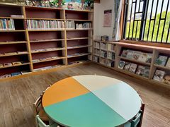 -浦东新区花木街道图书馆