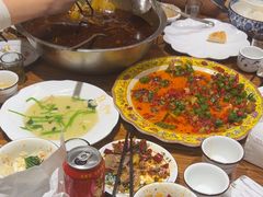 -乡土特色.冷锅鱼.牦牛肉汤锅