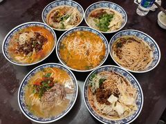 -巍山𤆵肉饵丝