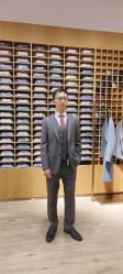 -红领RED COLLAR西装定制体验中心