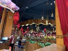 -老滇山寨•云南特色菜•地方菜•民族风情歌舞表演(金碧店)