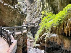 -龙水峡地缝景区