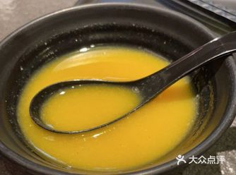 大家好，我是一名地道的广州老广人，说到吃寿司