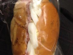 鸡蛋火腿沙拉法包-PRET A MANGER(中环地铁店)
