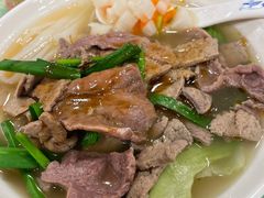 牛三星酸萝卜河粉-顺记冰室(宝华路店)