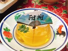 -刘姐啤酒鱼民族演艺餐厅(西街总店)