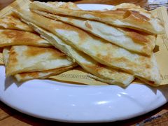 家常饼-东来菜馆•手抓海鲜家常菜•海鲜锅贴(鸽子窝店)