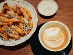 -MOMENTI手工意面(晶耀前滩店)