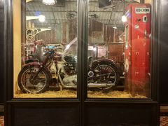 -席娜卡琳火车铁道夜市