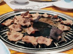 -唯成•韩国炭火烤肉 유성고기