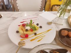 -HuaTa 花榻·花忆西葡餐厅(虹桥南丰城店)