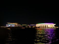 -上海滴水湖皇冠假日酒店