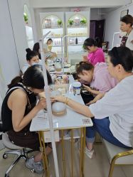 -瞧·享轻奢美甲美睫