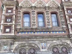 -滴血救世主教堂