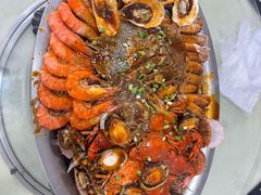 -东来菜馆•手抓海鲜家常菜•海鲜锅贴