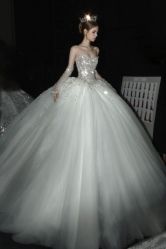 -Renee芮亦婚纱