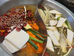 -沸炉重庆老火锅(军事博物馆店)