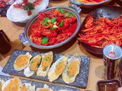 -沪小胖小龙虾(淮海中路旗舰店)